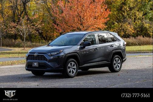2021 Toyota RAV4 LE