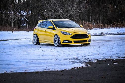 2018 Ford Focus ST 