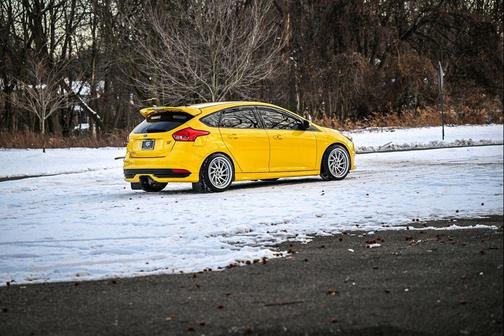 2018 Ford Focus ST 