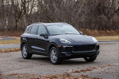 2016 Porsche Cayenne Cayenne