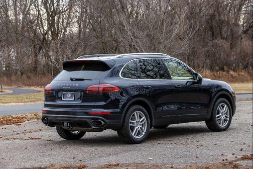 2016 Porsche Cayenne Cayenne