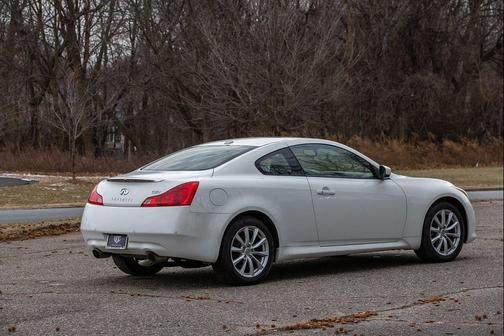 2013 INFINITI G37x Base