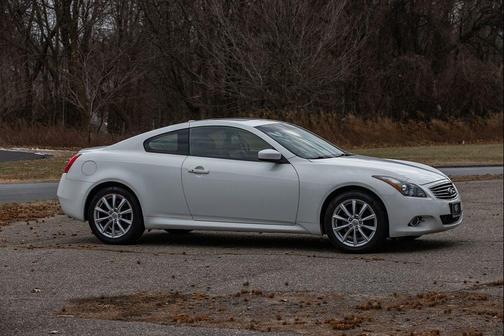 2013 INFINITI G37x Base