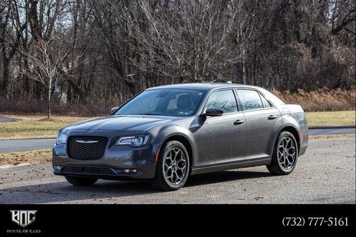2018 Chrysler 300 S