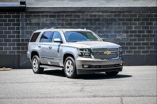 Pepperdust Metallic 2017 Chevrolet Tahoe LT