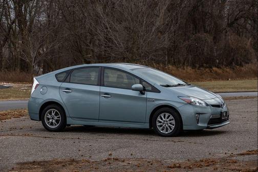 2013 Toyota Prius Plug-in Base