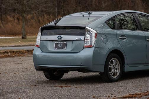2013 Toyota Prius Plug-in Base