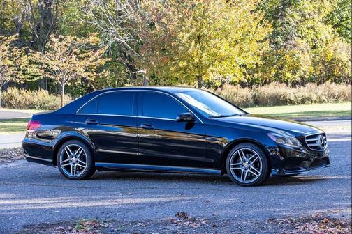 2015 Mercedes-Benz E-Class 4MATIC