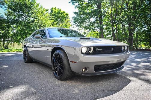 Granite Pearlcoat 2018 Dodge Challenger GT