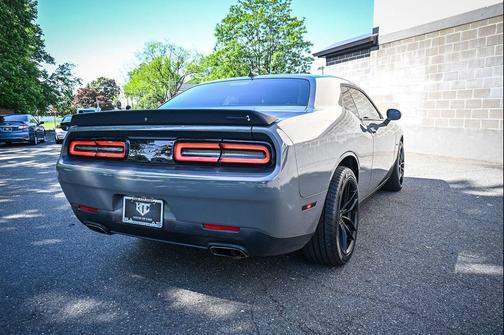 Granite Pearlcoat 2018 Dodge Challenger GT