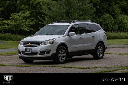 2017 Chevrolet Traverse 2LT
