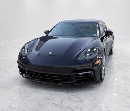 2018 Porsche Panamera 4S