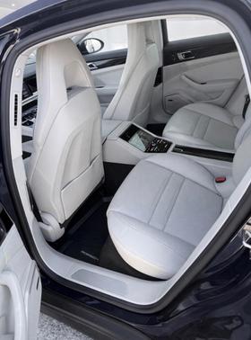 2018 Porsche Panamera 4S