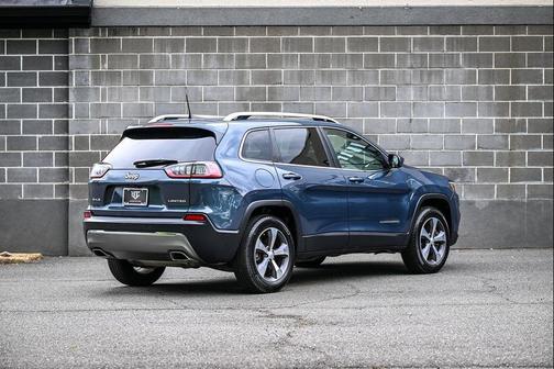 Slate Blue Pearlcoat 2020 Jeep Cherokee Limited