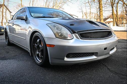 2004 INFINITI G35 Base