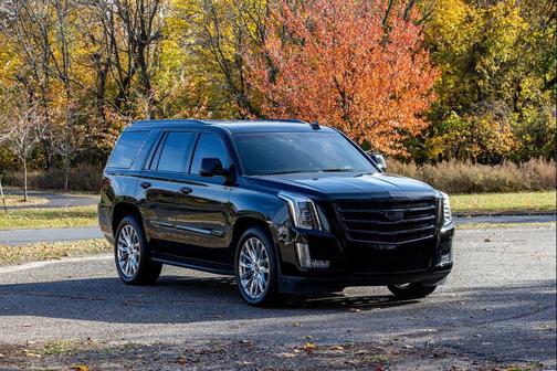 2015 Cadillac Escalade Luxury