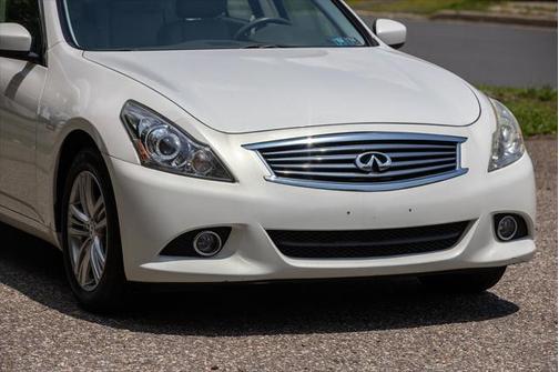 2013 INFINITI G37x Base