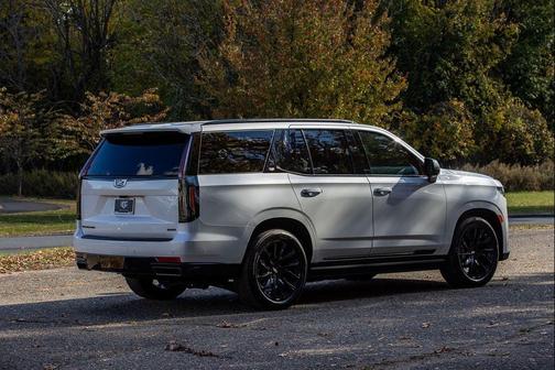 2024 Cadillac Escalade Sport Platinum