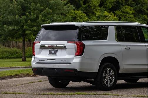 2022 GMC Yukon XL SLE
