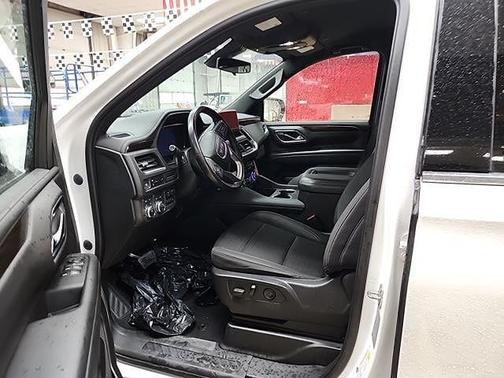 2022 GMC Yukon XL SLE