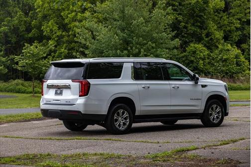 2022 GMC Yukon XL SLE