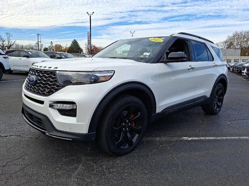 2022 Ford Explorer ST