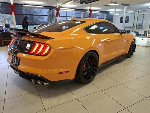 2022 Ford Shelby GT500 Base