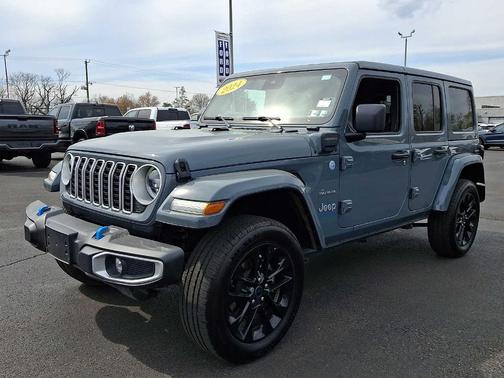 Anvil Clearcoat 2024 Jeep Wrangler 4xe Sahara