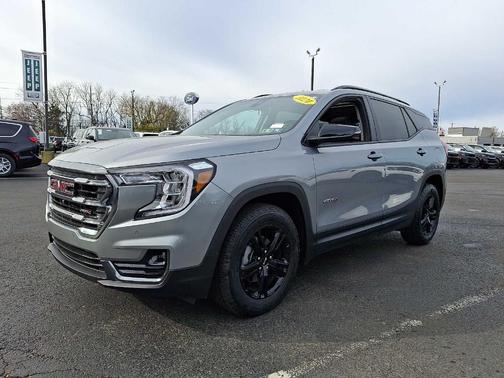 2024 GMC Terrain AT4