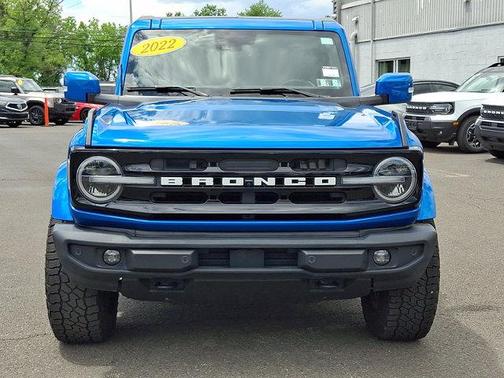 Velocity Blue Metallic 2022 Ford Bronco Outer Banks