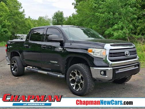 Black 2015 Toyota Tundra SR5
