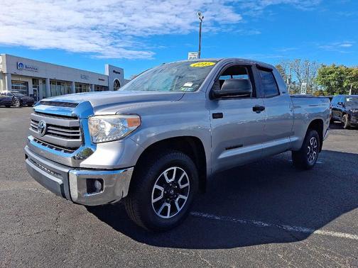 2015 Toyota Tundra SR5