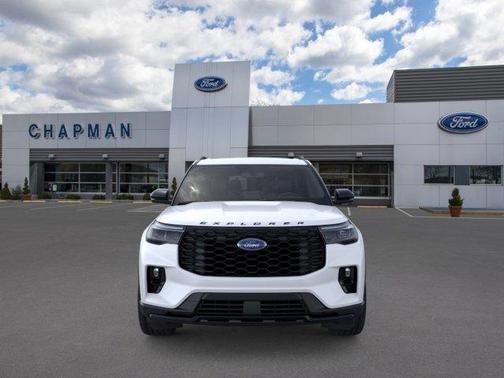 Star White 2026 Ford Explorer ST-Line