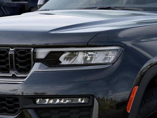 Diamond Black 2026 Jeep Grand Cherokee Limited