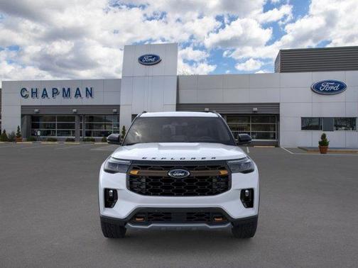 Space White Metallic 2026 Ford Explorer Tremor