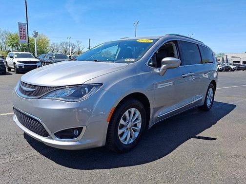 2018 Chrysler Pacifica Touring-L