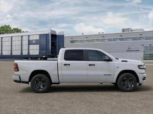 Bright White Clearcoat 2026 RAM 1500 Big Horn/Lone Star