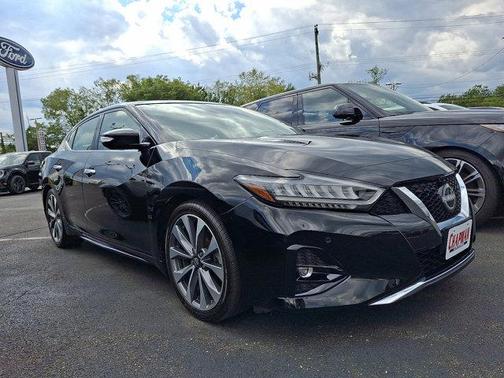 2023 Nissan Maxima Platinum