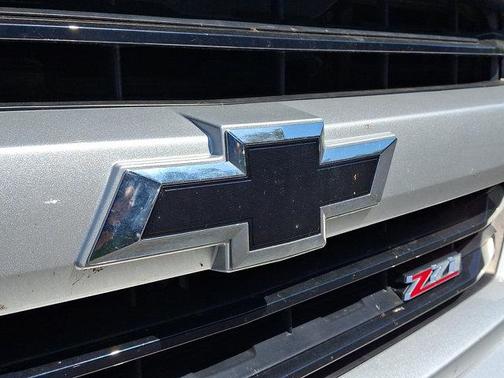 Silver Ice Metallic 2018 Chevrolet Silverado 1500 LT