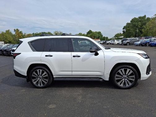 2024 Lexus LX 600 Luxury