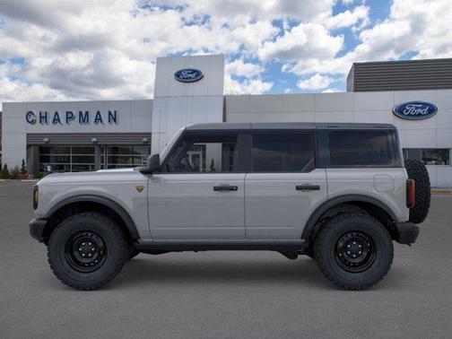 Avalanche Gray 2026 Ford Bronco Badlands