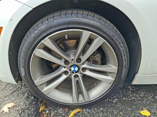 2017 BMW 330 i xDrive