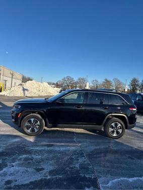 2023 Jeep Grand Cherokee 4xe Base