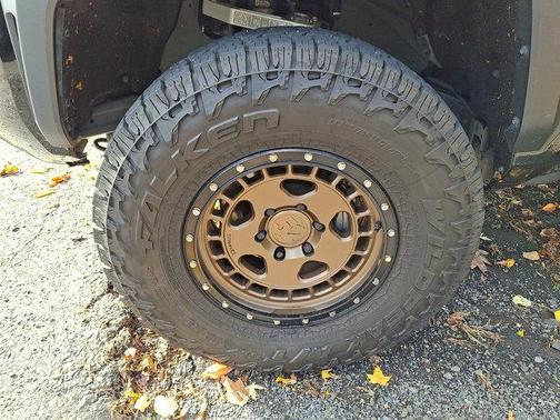 2024 Toyota Tacoma TRD Off Road