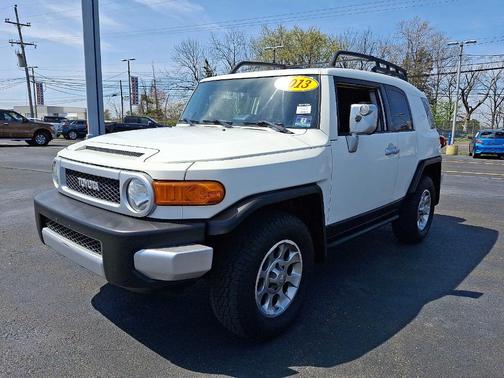 2013 Toyota FJ Cruiser Base