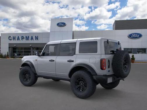 Avalanche Gray 2026 Ford Bronco Badlands