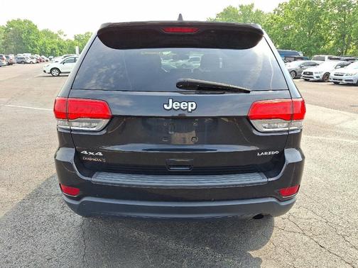 2015 Jeep Grand Cherokee Laredo