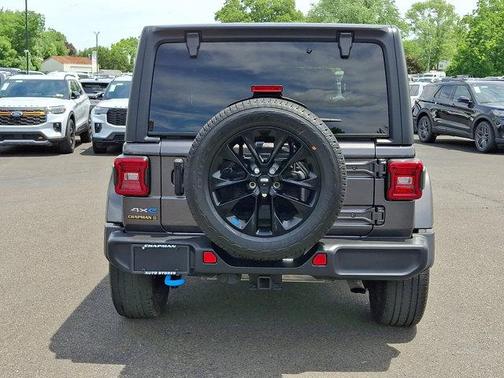 Granite Crystal Clearcoat Metallic 2023 Jeep Wrangler 4xe Sahara
