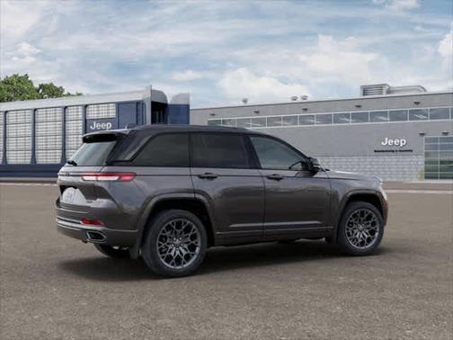 2025 Jeep Grand Cherokee Summit