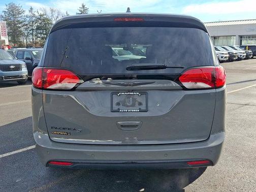 2020 Chrysler Pacifica Touring